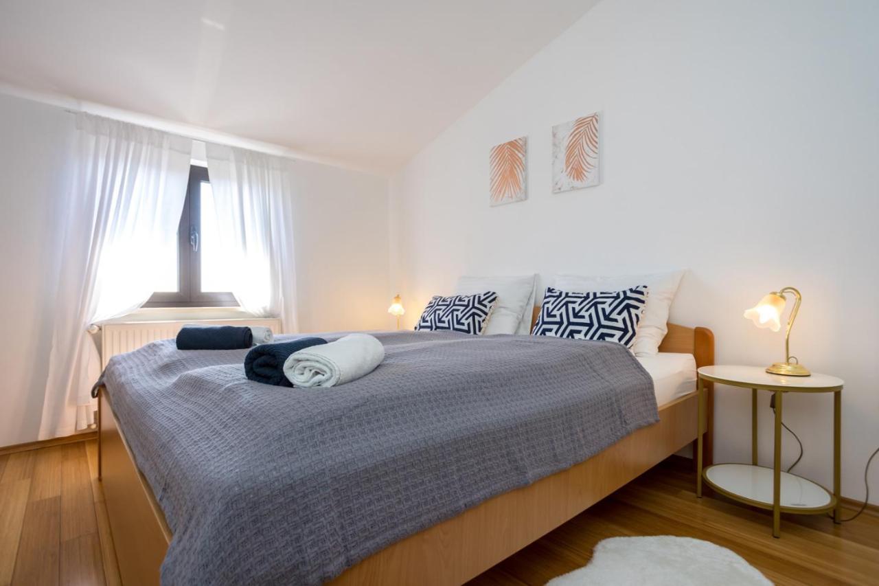 Apartmani Beba Omisalj Ngoại thất bức ảnh