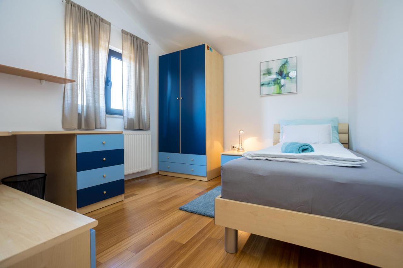 Apartmani Beba Omisalj Ngoại thất bức ảnh