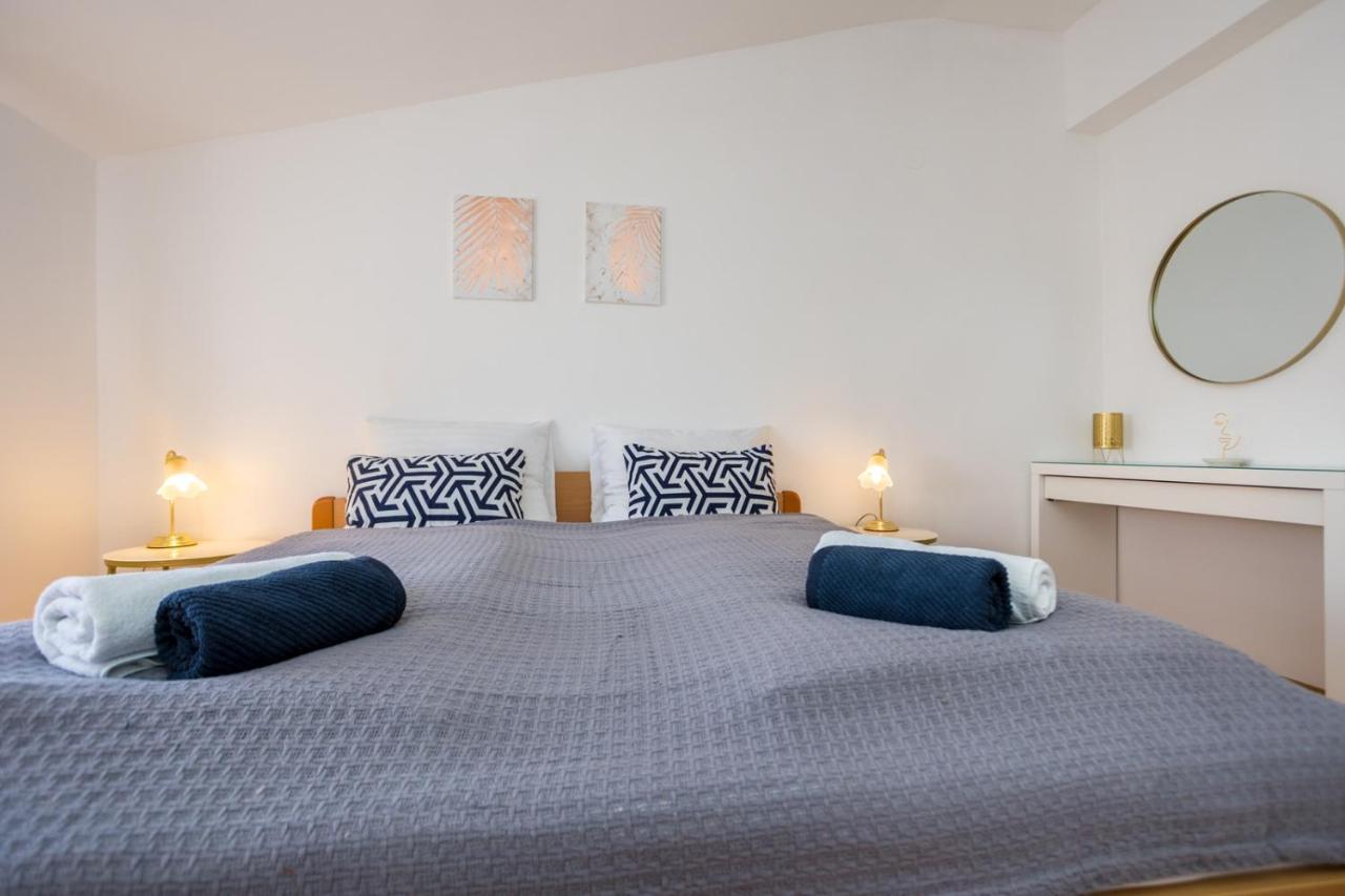 Apartmani Beba Omisalj Ngoại thất bức ảnh