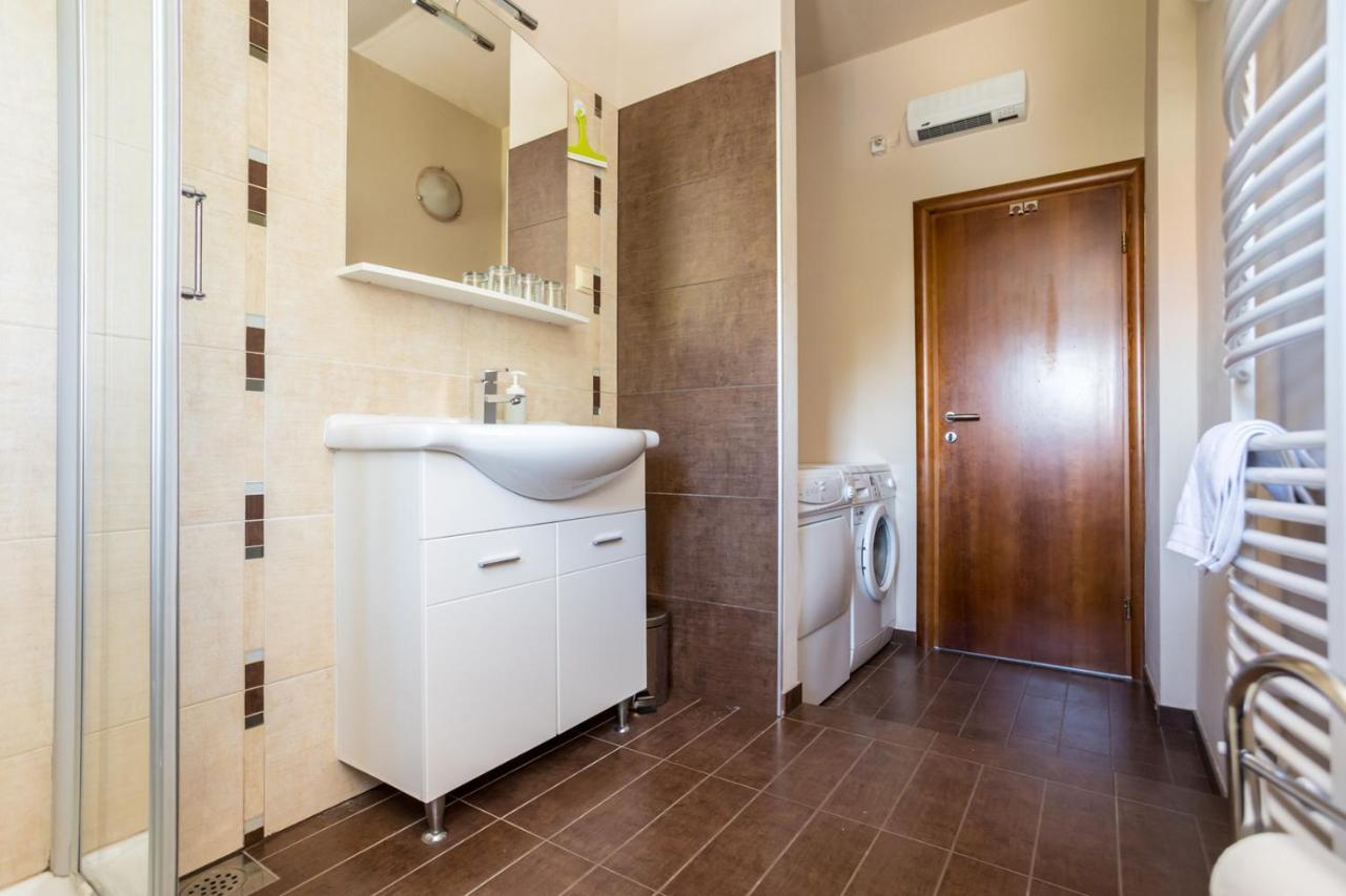 Apartmani Beba Omisalj Ngoại thất bức ảnh